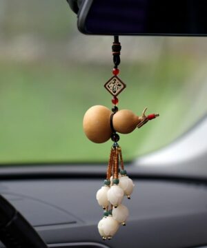 day treo oto hinh hoa moc lan