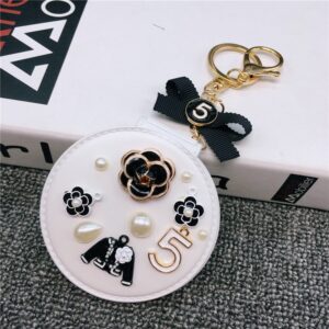 moc-khoa-xe-chanel-no5