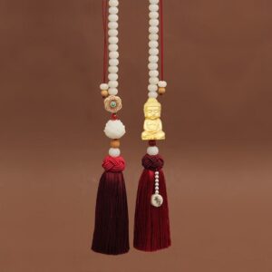 Khánh treo xe hơi xinh xắn treo taplo