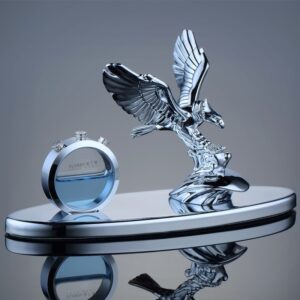 Đồ trang trí oto tượng đại bàng tung cánh kết hợp nước hoa